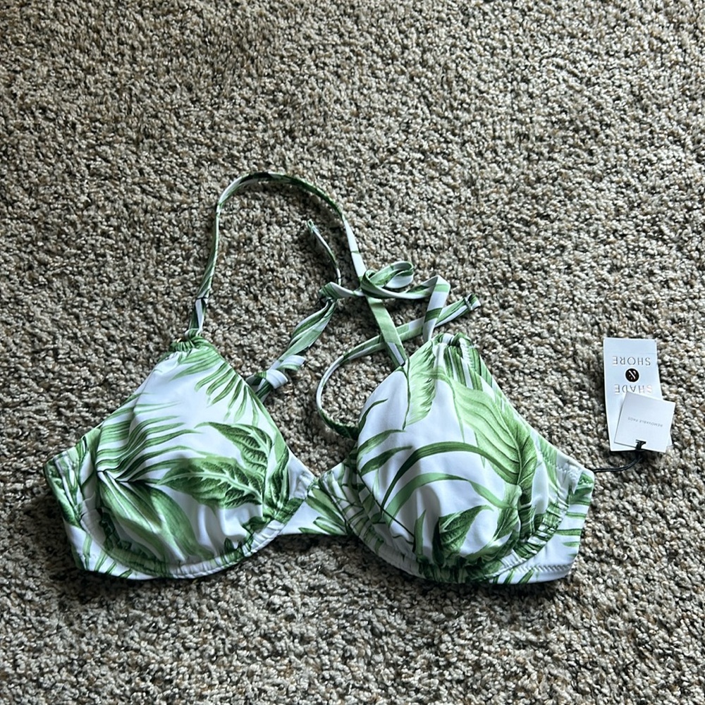 NWT shade and shore bikini top